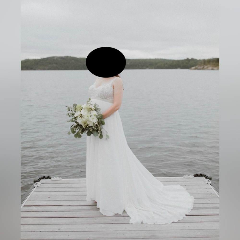 Azazie white Maternity Wedding Dress